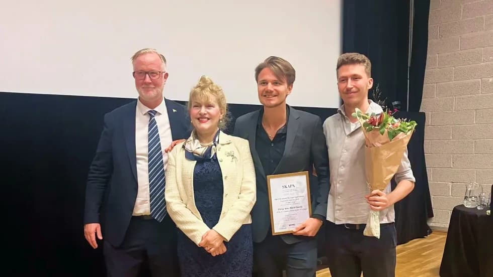 The Incredible team accepting the SKAPA Talent Award