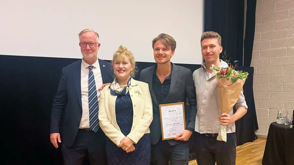 The Incredible team accepting the SKAPA Talent Award